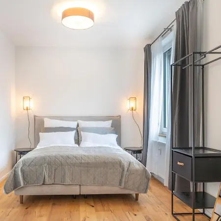 Apartamento Modernes Augusta Am Rhein, Vollausgestattet, Ruhig Und Verkehrsgünstig Gelegen