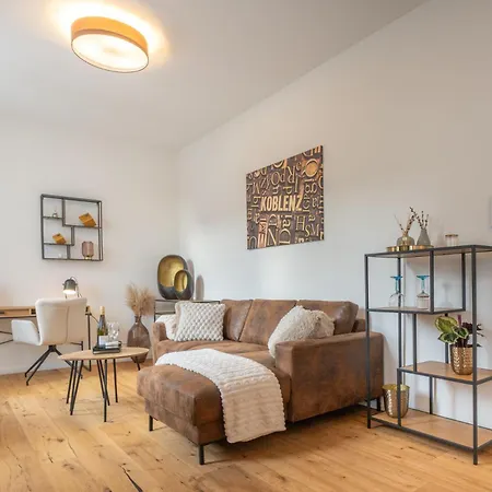 Modernes Augusta Am Rhein, Vollausgestattet, Ruhig Und Verkehrsgünstig Gelegen Coblenza