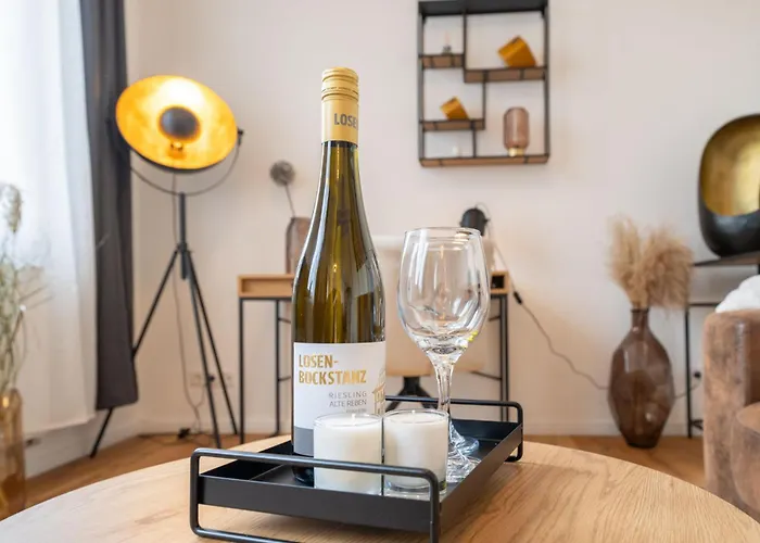 Modernes Augusta Am Rhein, Vollausgestattet, Ruhig Und Verkehrsgünstig Gelegen * Coblenza